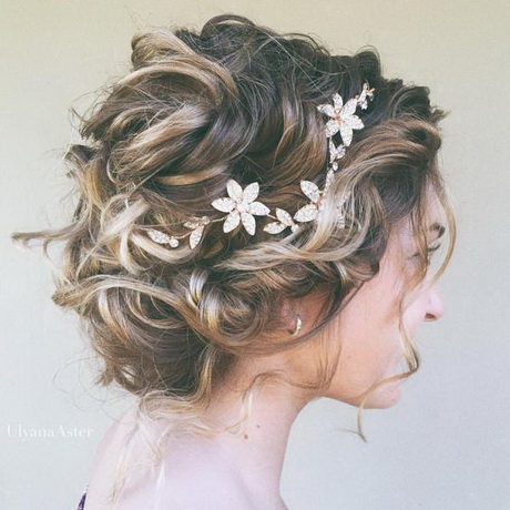 updo-hairstyles-for-long-hair-for-wedding-03_16 Updo hairstyles for long hair for wedding