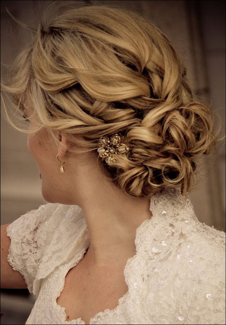 updo-hairstyles-for-long-hair-for-wedding-03_9 Updo hairstyles for long hair for wedding