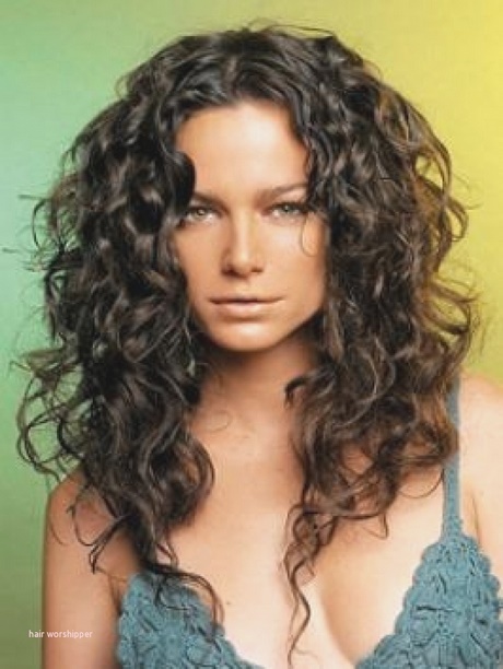 best-hairstyles-for-long-curly-hair-71_9 Best hairstyles for long curly hair