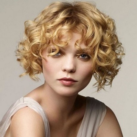best-short-haircuts-for-curly-hair-2018-26_18 Best short haircuts for curly hair 2018