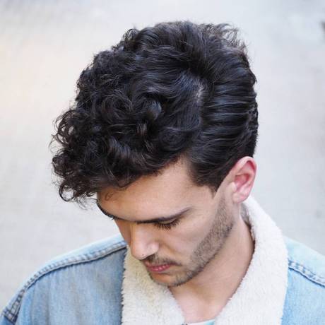 cool-haircuts-for-curly-hair-39_16 Cool haircuts for curly hair