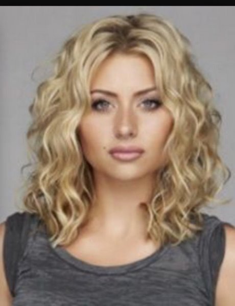 fun-hairstyles-for-curly-hair-43_16 Fun hairstyles for curly hair