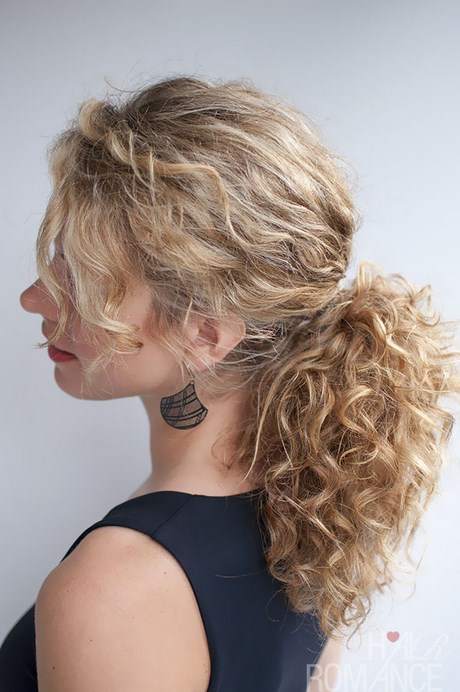 hairstyle-designs-for-curly-hair-44_12 Hairstyle designs for curly hair