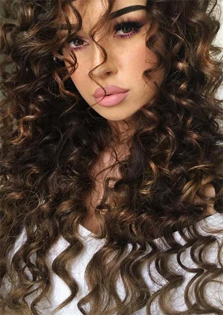 hairstyles-for-long-and-curly-hair-79_10 Hairstyles for long and curly hair