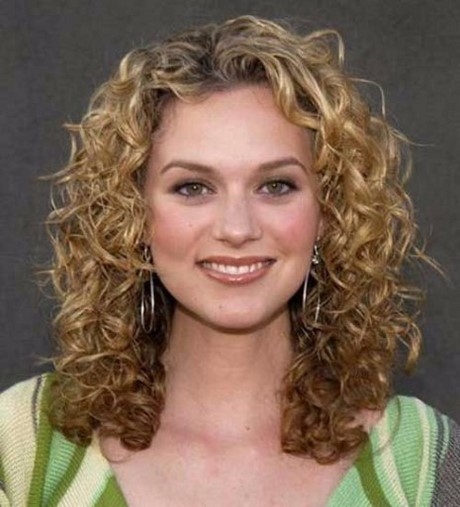 hairstyles-for-medium-natural-curly-hair-36_10 Hairstyles for medium natural curly hair