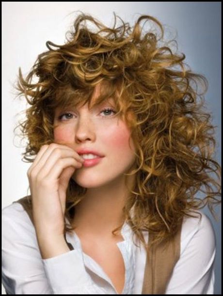 hot-hairstyles-for-curly-hair-92_10 Hot hairstyles for curly hair