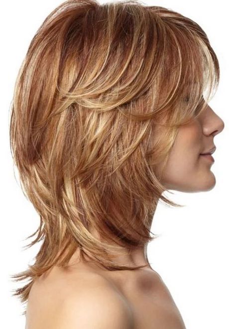 haircuts-with-bangs-and-layers-for-medium-hair-55_16 Haircuts with bangs and layers for medium hair