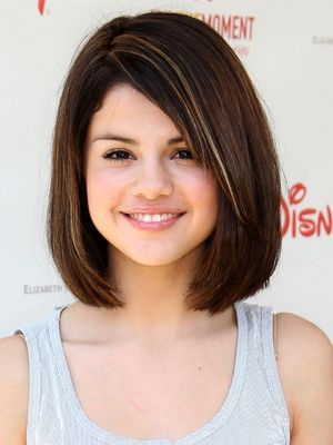 short-hairstyles-with-side-bangs-30_19 Short hairstyles with side bangs