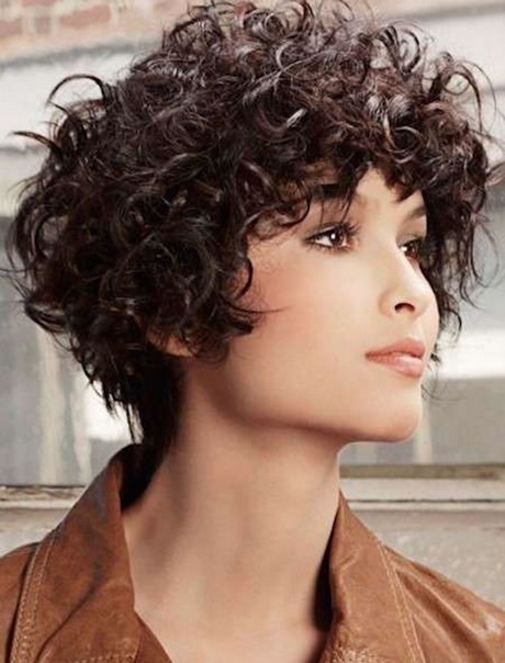 hairstyles-for-curly-hair-2018-86_15 Hairstyles for curly hair 2018