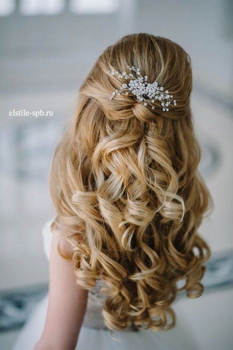 hairstyles-for-weddings-2018-98_12 Hairstyles for weddings 2018