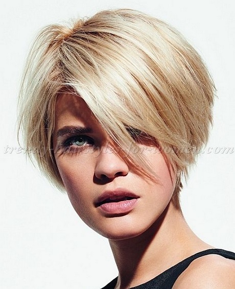 short-bobs-hairstyles-2018-64_11 Short bobs hairstyles 2018