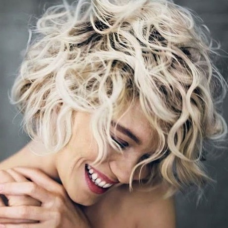 short-curly-haircuts-2018-84_20 Short curly haircuts 2018