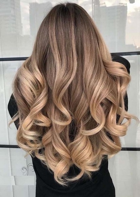 new-hairstyles-for-long-hair-2022-70_19 New hairstyles for long hair 2022