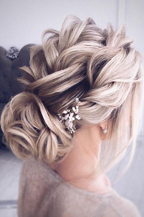 prom-updos-2022-46_9 Prom updos 2022