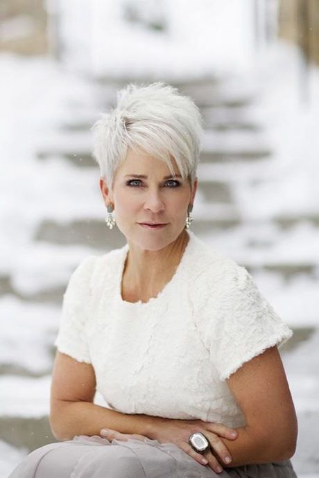 short-hairstyles-for-women-over-50-2022-04_11 Short hairstyles for women over 50 2022