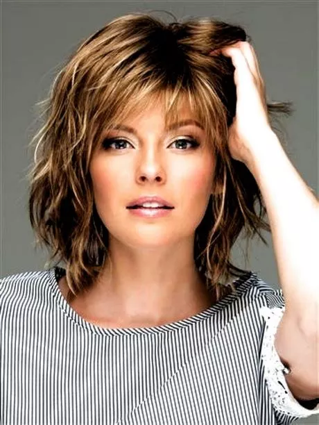 2024-haircuts-female-round-face-56_8-13 2024 haircuts female round face