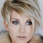 Short highlighted hairstyles