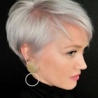 Short haircuts for extremely thin hair
