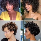 Short natural curly hairstyles 2023