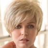 Short hairstyles for round faces 2022