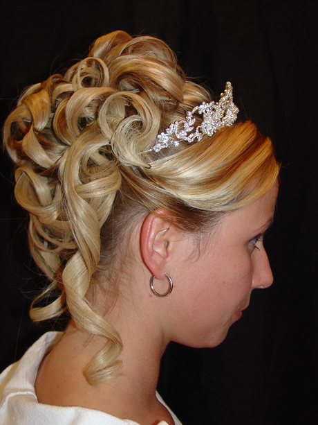 bride-hairstyles-83-17 Bride hairstyles