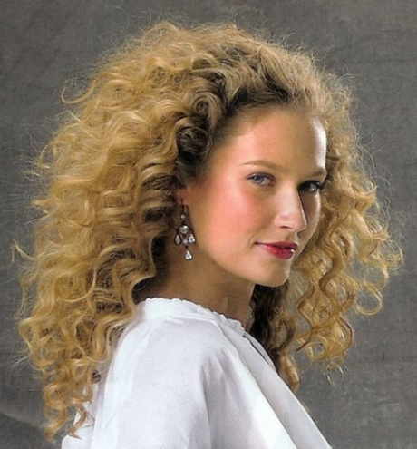 curly-girl-hairstyles-12-9 Curly girl hairstyles