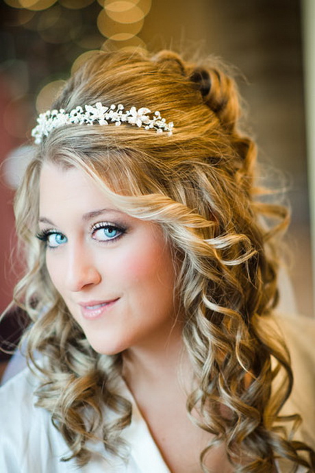 curly-hairstyles-for-wedding-41-7 Curly hairstyles for wedding