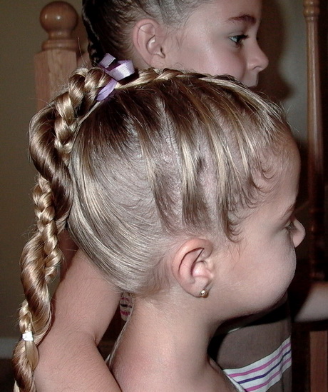 flower-girls-hairstyles-99-14 Flower girls hairstyles