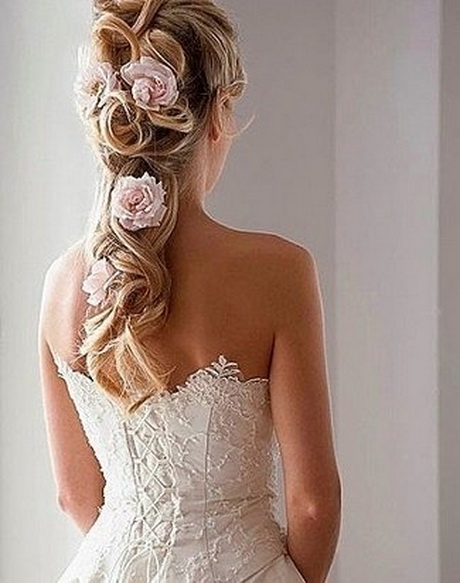 hairstyles-for-brides-with-long-hair-37-4 Hairstyles for brides with long hair