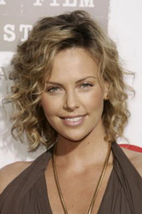 hairstyles-for-medium-length-curly-hair-82-4 Hairstyles for medium length curly hair