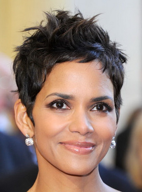 halle-berry-pixie-haircuts-89-20 Halle berry pixie haircuts