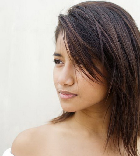 layered-haircuts-for-medium-length-hair-with-bangs-18-19 Layered haircuts for medium length hair with bangs
