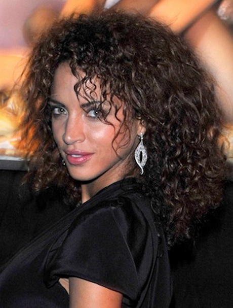 naturally-curly-hair-hairstyles-32-15 Naturally curly hair hairstyles