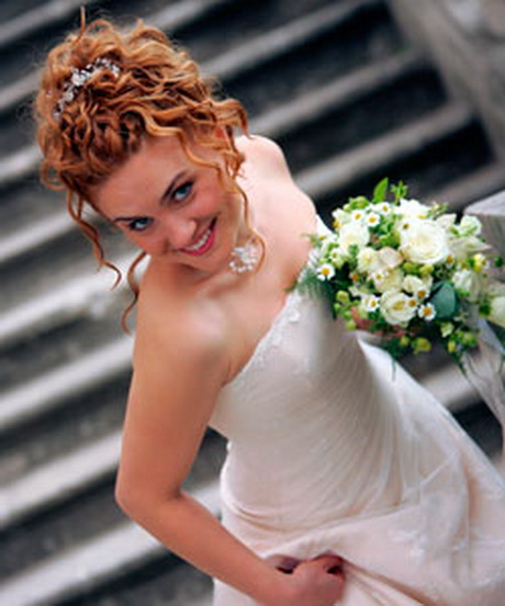 naturally-curly-wedding-hairstyles-30-11 Naturally curly wedding hairstyles