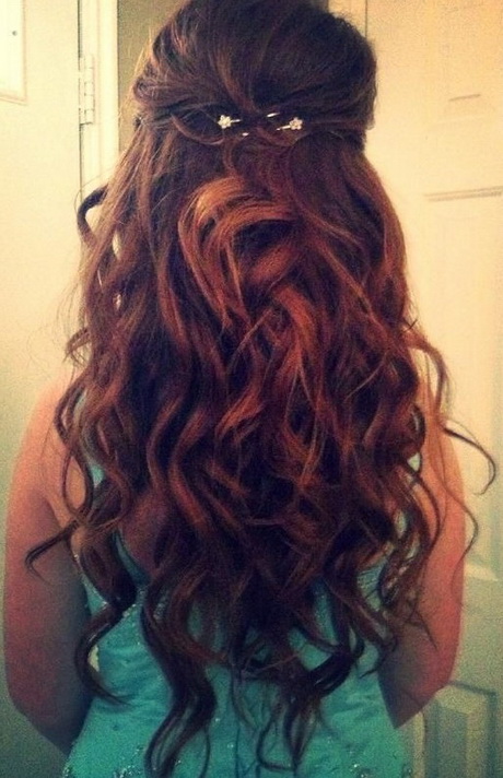 prom-hairstyles-for-curly-long-hair-67-14 Prom hairstyles for curly long hair