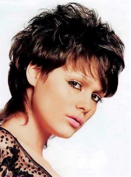 Classic Short Hairstyles For Women