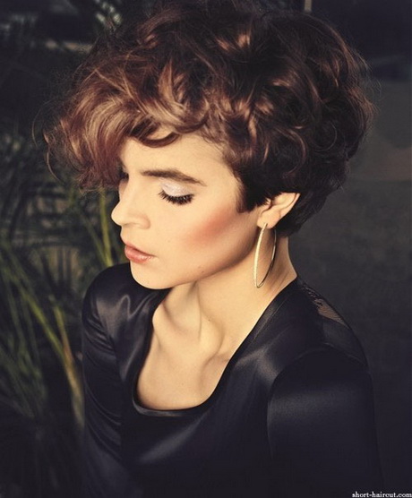short-curly-hairstyles-for-women-02-10 Short curly hairstyles for women