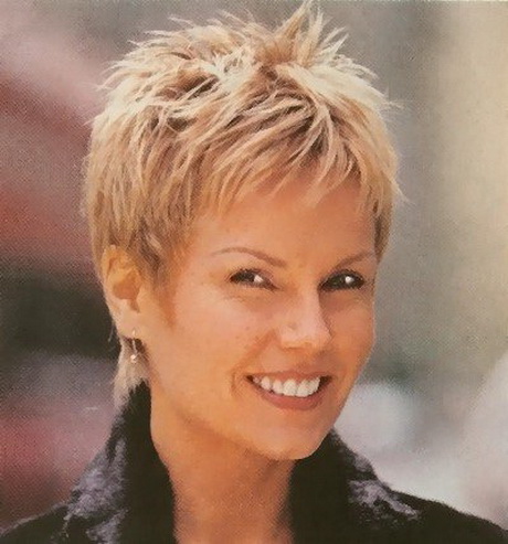 Short hairstyles for women over 50 with round faces