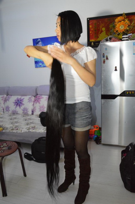 Very long hair cut