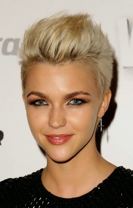 are-short-hairstyles-in-for-2015-13-9 Are short hairstyles in for 2015