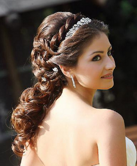 latest-wedding-hair-styles-16_19 Latest wedding hair styles