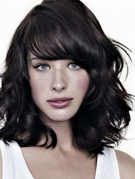 pictures-of-medium-length-haircuts-with-bangs-14-14 Pictures of medium length haircuts with bangs