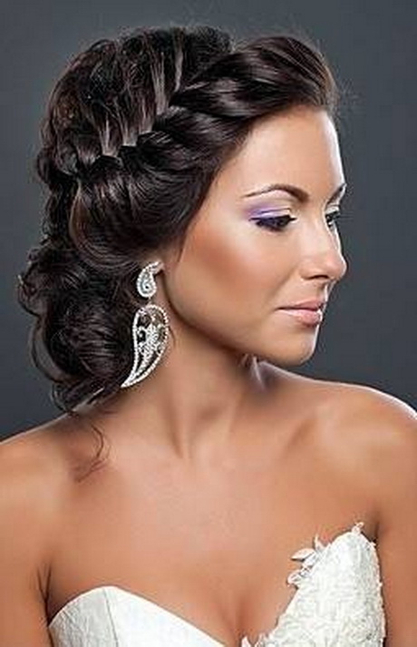 hairstyles-buns-43_14 Hairstyles buns