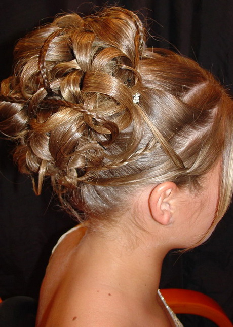 up-hairstyles-for-bridesmaids-19_5 Up hairstyles for bridesmaids