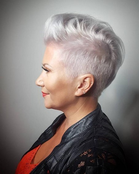 colour-hairstyles-2020-73_16 Colour hairstyles 2020
