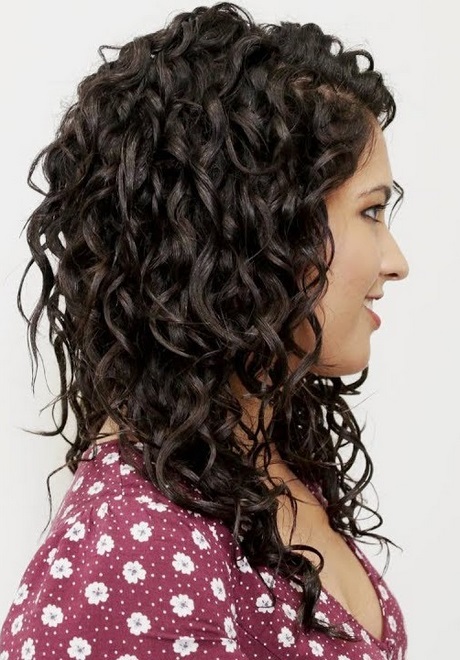 curly-hairstyle-2020-23_16 Curly hairstyle 2020
