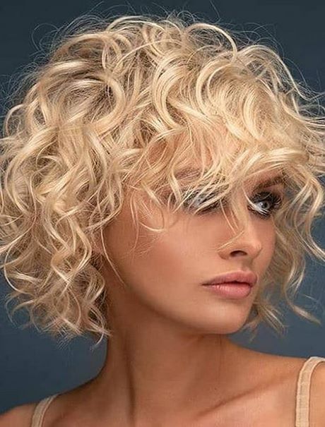 short-curly-hairstyles-for-women-2020-54_3 Short curly hairstyles for women 2020