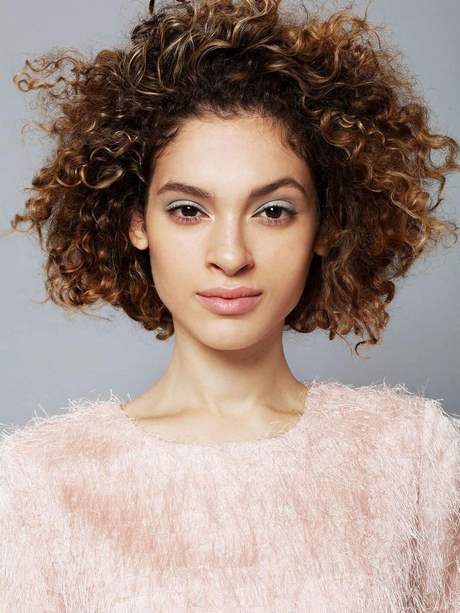 black-short-curly-hairstyles-2021-61_15 Black short curly hairstyles 2021