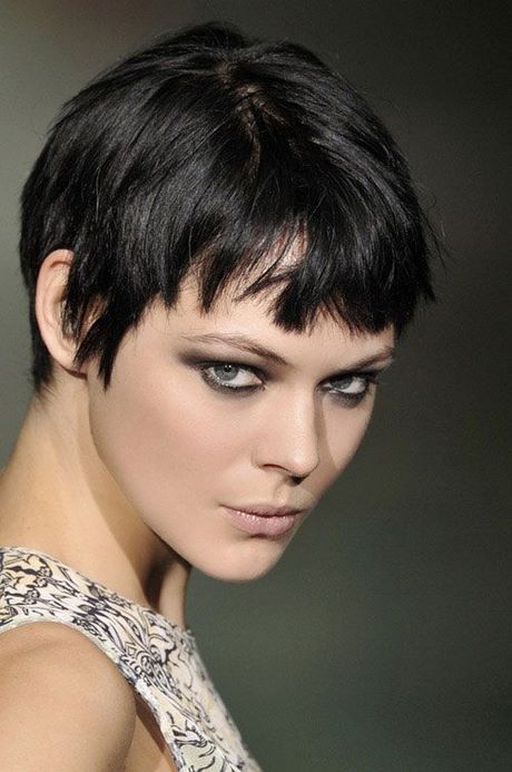 black-short-hairstyles-for-2021-82_5 Black short hairstyles for 2021