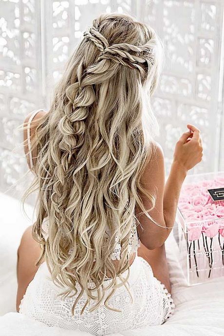 cute-prom-hairstyles-for-long-hair-2021-00 Cute prom hairstyles for long hair 2021